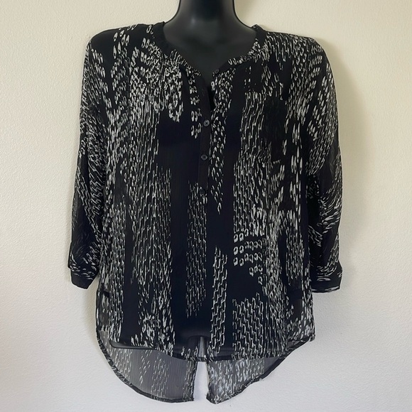 Express Blouse - Picture 1 of 4